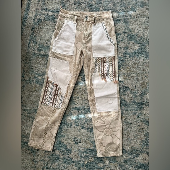 Pilcro and the Letterpress Anthropologie Beige Patchwork Cargo Wanderer Pants 27 - Picture 1 of 7
